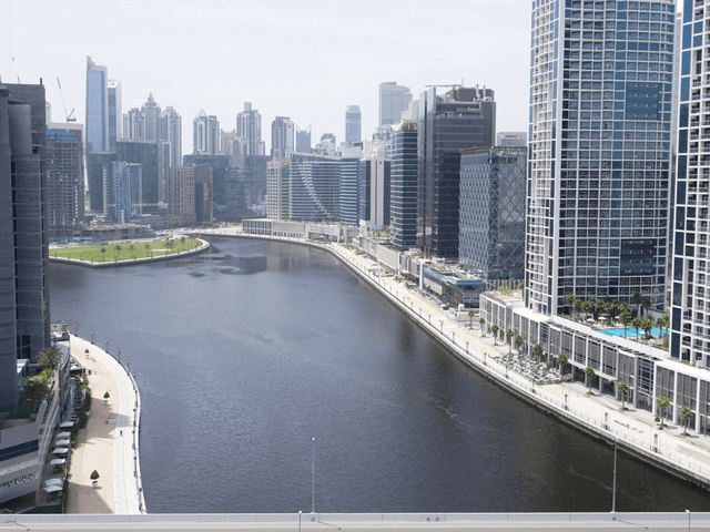 Canal Bay