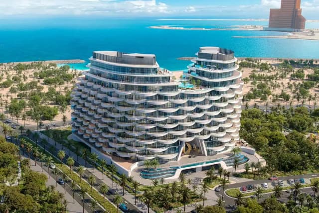 Aqua Arc